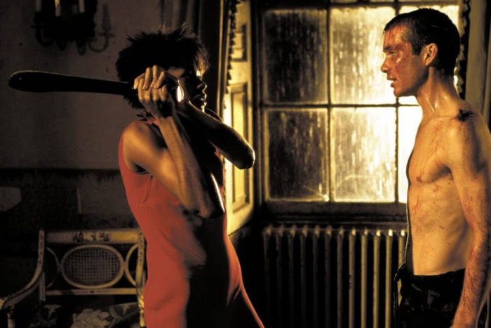 Relembrando a origem: Extermínio (2002) e Extermínio 2 (2007) Relembrando a origem: Extermínio (2002) e Extermínio 2 (2007)